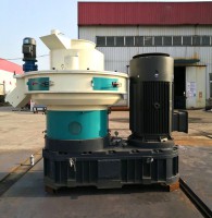 Straw pellet machine